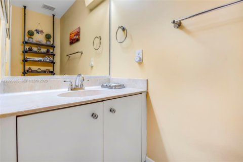Casa en venta en Miramar, Florida, 4 dormitorios, 273.6 m2 № 2384632 - foto 21