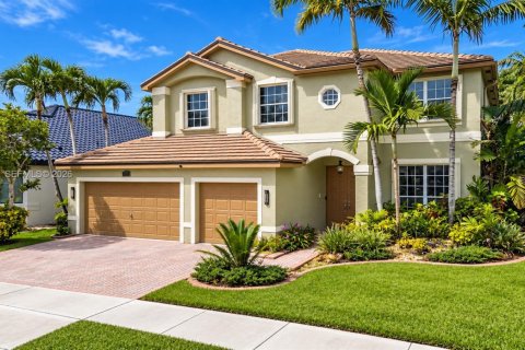 Casa en Miramar, Florida 4 dormitorios, 273.6 m2 № 2384632
