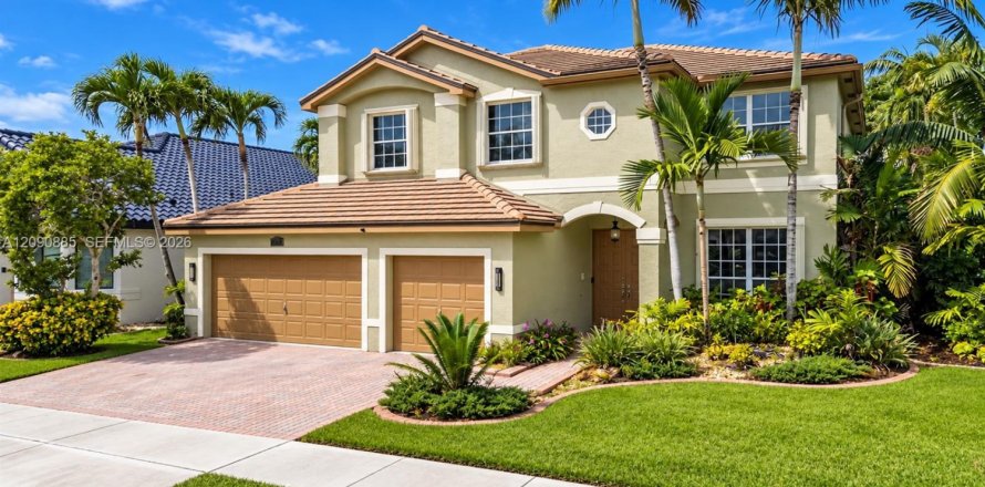 Casa en Miramar, Florida 4 dormitorios, 273.6 m2 № 2384632