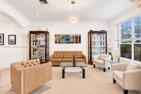 Casa en venta en Miramar, Florida, 4 dormitorios, 273.6 m2 № 2384632 - foto 3