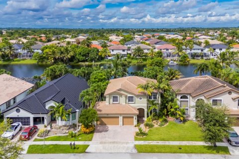 Casa en venta en Miramar, Florida, 4 dormitorios, 273.6 m2 № 2384632 - foto 25