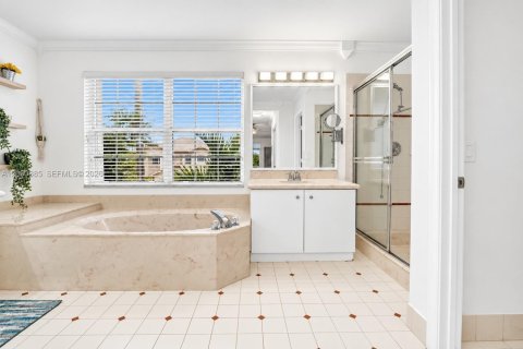 Casa en venta en Miramar, Florida, 4 dormitorios, 273.6 m2 № 2384632 - foto 16