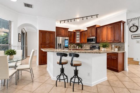 Casa en venta en Miramar, Florida, 4 dormitorios, 273.6 m2 № 2384632 - foto 10
