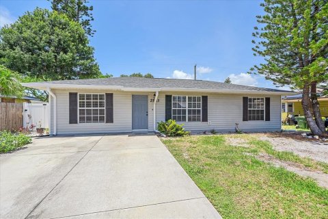 Villa ou maison à vendre à Sarasota, Floride: 3 chambres, 131.55 m2 № 1755452 - photo 1