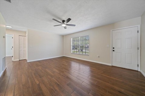 Villa ou maison à vendre à Sarasota, Floride: 3 chambres, 131.55 m2 № 1755452 - photo 4