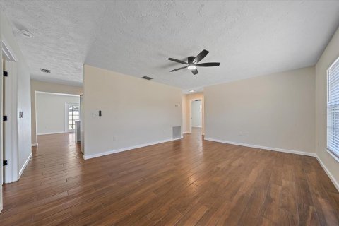 Villa ou maison à vendre à Sarasota, Floride: 3 chambres, 131.55 m2 № 1755452 - photo 7