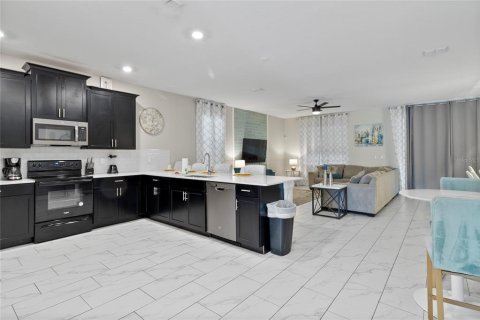 Villa ou maison à vendre à Davenport, Floride: 10 chambres, 405.98 m2 № 1819175 - photo 15