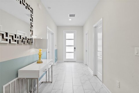 Villa ou maison à vendre à Davenport, Floride: 10 chambres, 405.98 m2 № 1819175 - photo 4