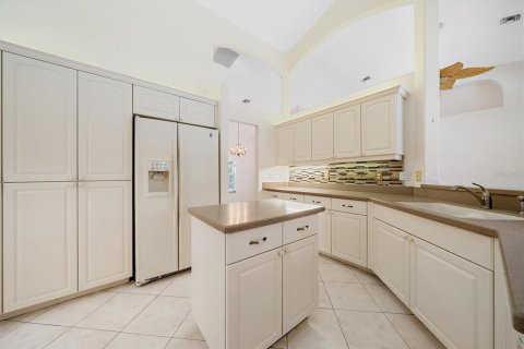 House in Englewood, Florida 3 bedrooms, 204.48 sq.m. № 2151138 - photo 12