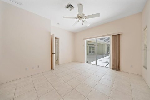 House in Englewood, Florida 3 bedrooms, 204.48 sq.m. № 2151138 - photo 22