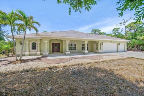 House in Englewood, Florida 3 bedrooms, 204.48 sq.m. № 2151138
