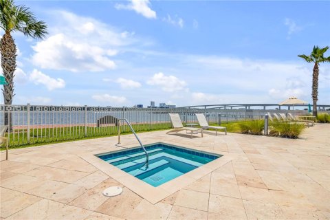 Condominio en venta en Holly Hill, Florida, 3 dormitorios, 208.01 m2 № 1837625 - foto 28