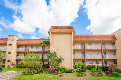 Condominio en Sunrise, Florida, 1 dormitorio  № 2048677