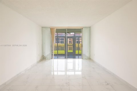 Condominio en venta en Sunrise, Florida, 1 dormitorio, 78.97 m2 № 2048677 - foto 7