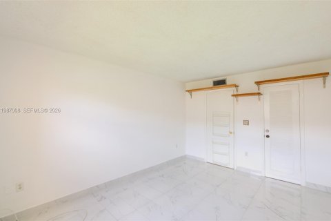Condominio en venta en Sunrise, Florida, 1 dormitorio, 78.97 m2 № 2048677 - foto 22