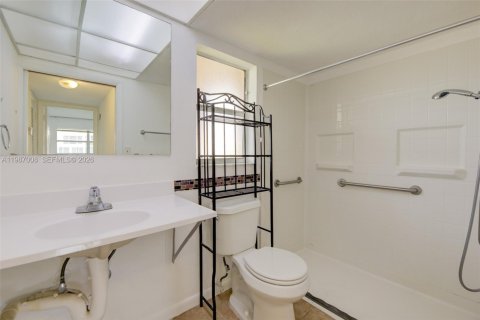 Condominio en venta en Sunrise, Florida, 1 dormitorio, 78.97 m2 № 2048677 - foto 25