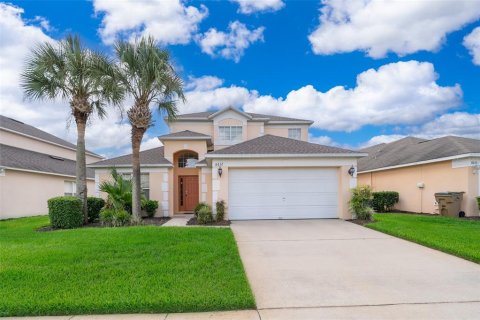 House in Kissimmee, Florida 5 bedrooms, 215.25 sq.m. № 1267328 - photo 2