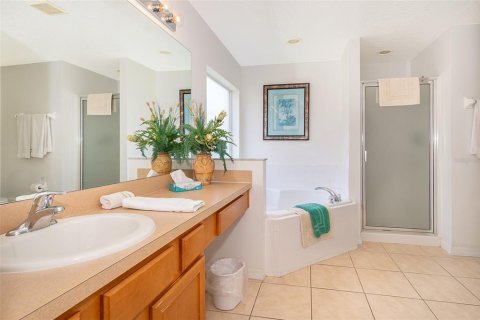 House in Kissimmee, Florida 5 bedrooms, 215.25 sq.m. № 1267328 - photo 25