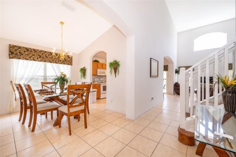 House in Kissimmee, Florida 5 bedrooms, 215.25 sq.m. № 1267328 - photo 10