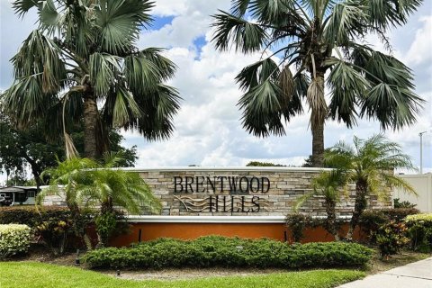 Villa ou maison à vendre à Valrico, Floride: 3 chambres, 130.99 m2 № 1803513 - photo 2