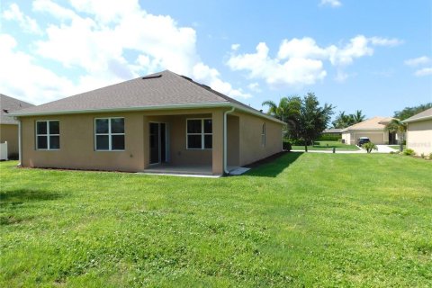 House in Punta Gorda, Florida 3 bedrooms, 155.33 sq.m. № 1906537 - photo 23