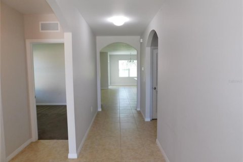 House in Punta Gorda, Florida 3 bedrooms, 155.33 sq.m. № 1906537 - photo 19