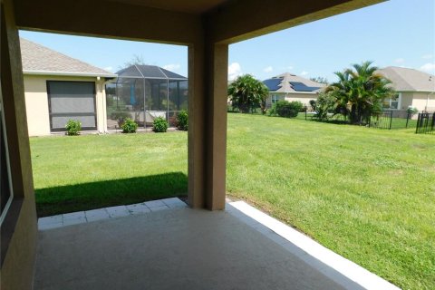 House in Punta Gorda, Florida 3 bedrooms, 155.33 sq.m. № 1906537 - photo 21
