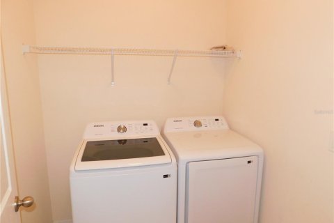 House in Punta Gorda, Florida 3 bedrooms, 155.33 sq.m. № 1906537 - photo 17