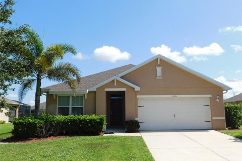 House in Punta Gorda, Florida 3 bedrooms, 155.33 sq.m. № 1906537 - photo 1