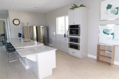 House in Punta Gorda, Florida 3 bedrooms, 155.33 sq.m. № 1906537 - photo 25