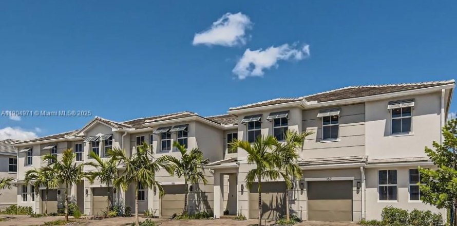 Таунхаус в Пемброк-Пайнс, Флорида 4 спальни, 209.96м2 № 1956088