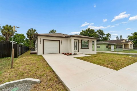 Villa ou maison à vendre à Tampa, Floride: 3 chambres, 153.75 m2 № 2196520 - photo 5