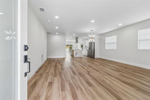 Villa ou maison à vendre à Tampa, Floride: 3 chambres, 153.75 m2 № 2196520 - photo 7