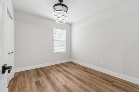 Villa ou maison à vendre à Tampa, Floride: 3 chambres, 153.75 m2 № 2196520 - photo 23