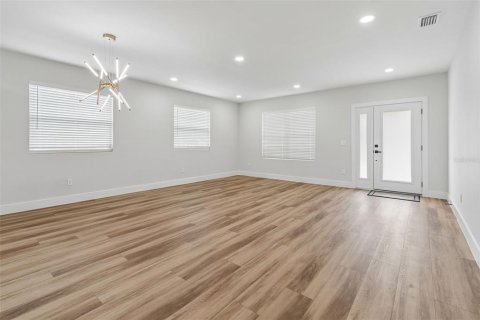 Villa ou maison à vendre à Tampa, Floride: 3 chambres, 153.75 m2 № 2196520 - photo 11
