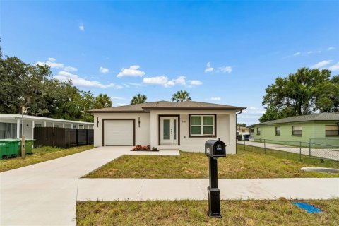Villa ou maison à vendre à Tampa, Floride: 3 chambres, 153.75 m2 № 2196520 - photo 3