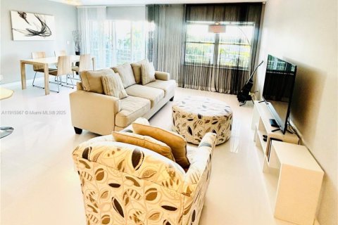 Copropriété à vendre à Hallandale Beach, Floride: 2 chambres, 106.84 m2 № 1972566 - photo 18