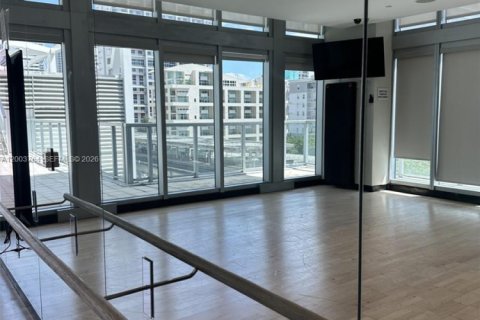 Condo in Miami, Florida, 2 bedrooms  № 2068850 - photo 24