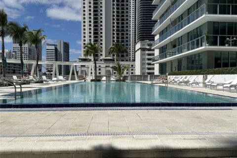 Condo in Miami, Florida, 2 bedrooms  № 2068850 - photo 14