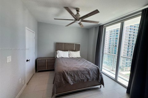 Condo in Miami, Florida, 2 bedrooms  № 2068850 - photo 9