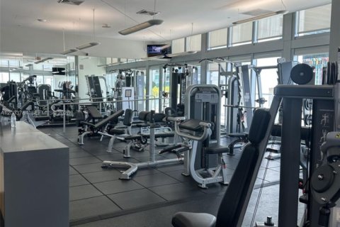 Condo in Miami, Florida, 2 bedrooms  № 2068850 - photo 21