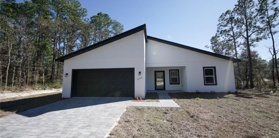 House in Ocala, Florida 4 bedrooms, 173.26 sq.m. № 2107021