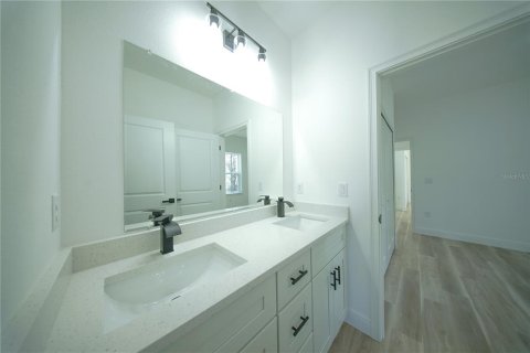 House in Ocala, Florida 4 bedrooms, 173.26 sq.m. № 2107021 - photo 13