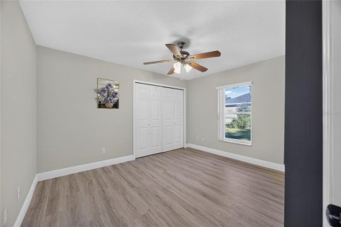 House in Summerfield, Florida 3 bedrooms, 205.22 sq.m. № 2419821 - photo 15