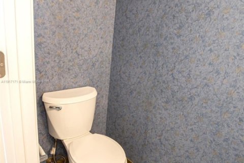 Купить таунхаус в Дирфилд-Бич, Флорида 3 спальни, 200.11м2, № 1972400 - фото 27