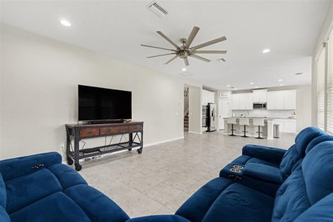 House in Wesley Chapel, Florida 4 bedrooms, 240.52 sq.m. № 2117918 - photo 8