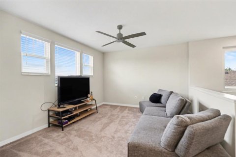 House in Wesley Chapel, Florida 4 bedrooms, 240.52 sq.m. № 2117918 - photo 20
