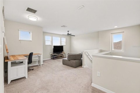 House in Wesley Chapel, Florida 4 bedrooms, 240.52 sq.m. № 2117918 - photo 18