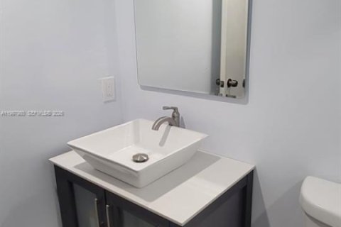 Appartement à louer à Miami Beach, Floride: 39.3 m2 № 2060319 - photo 10