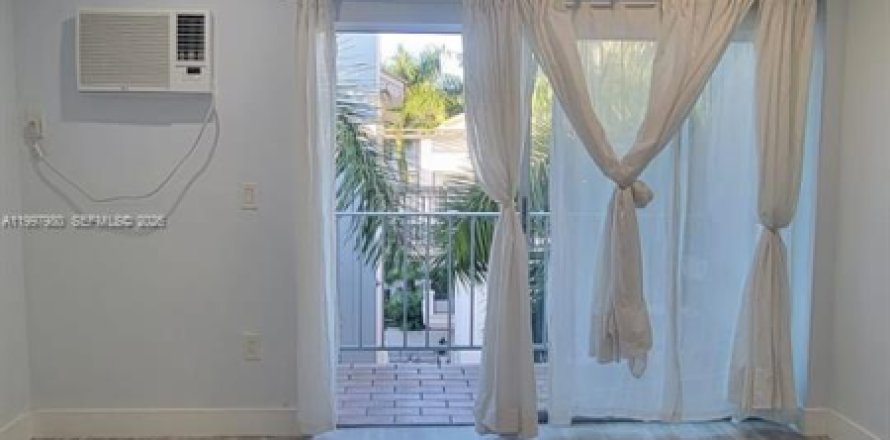 Studio à Miami Beach, Floride № 2060319